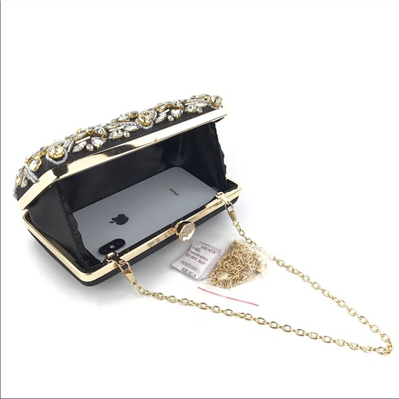 Statement clutch